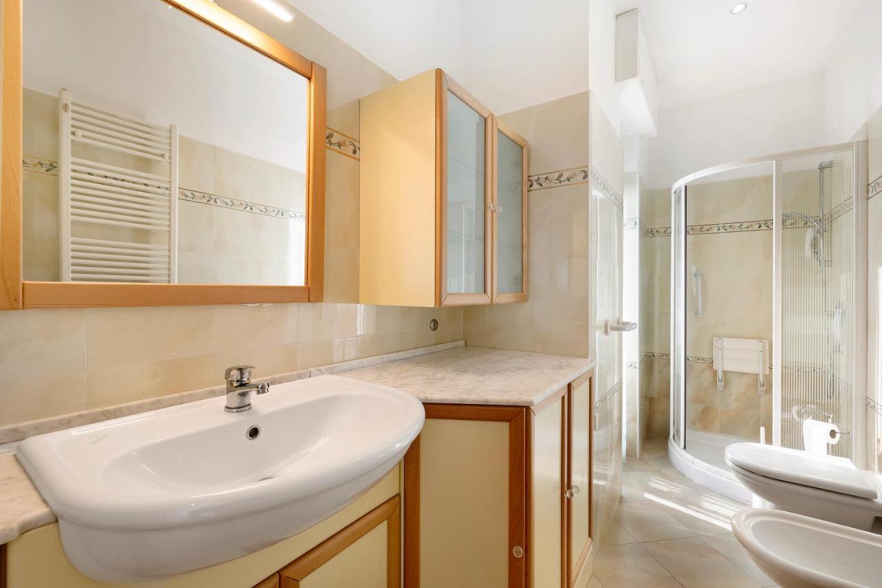 Attico Cielo E Mare Apartment Споторно Екстериор снимка