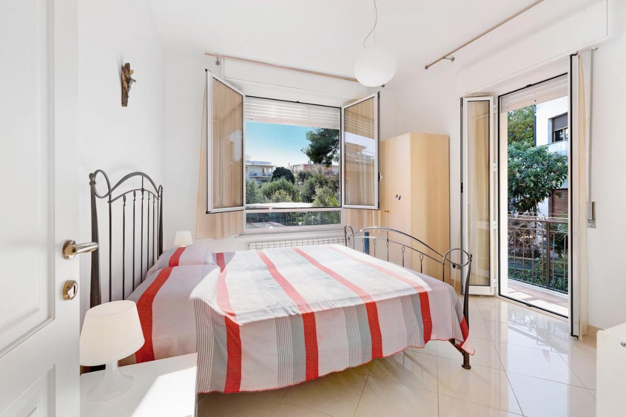 Attico Cielo E Mare Apartment Споторно Екстериор снимка